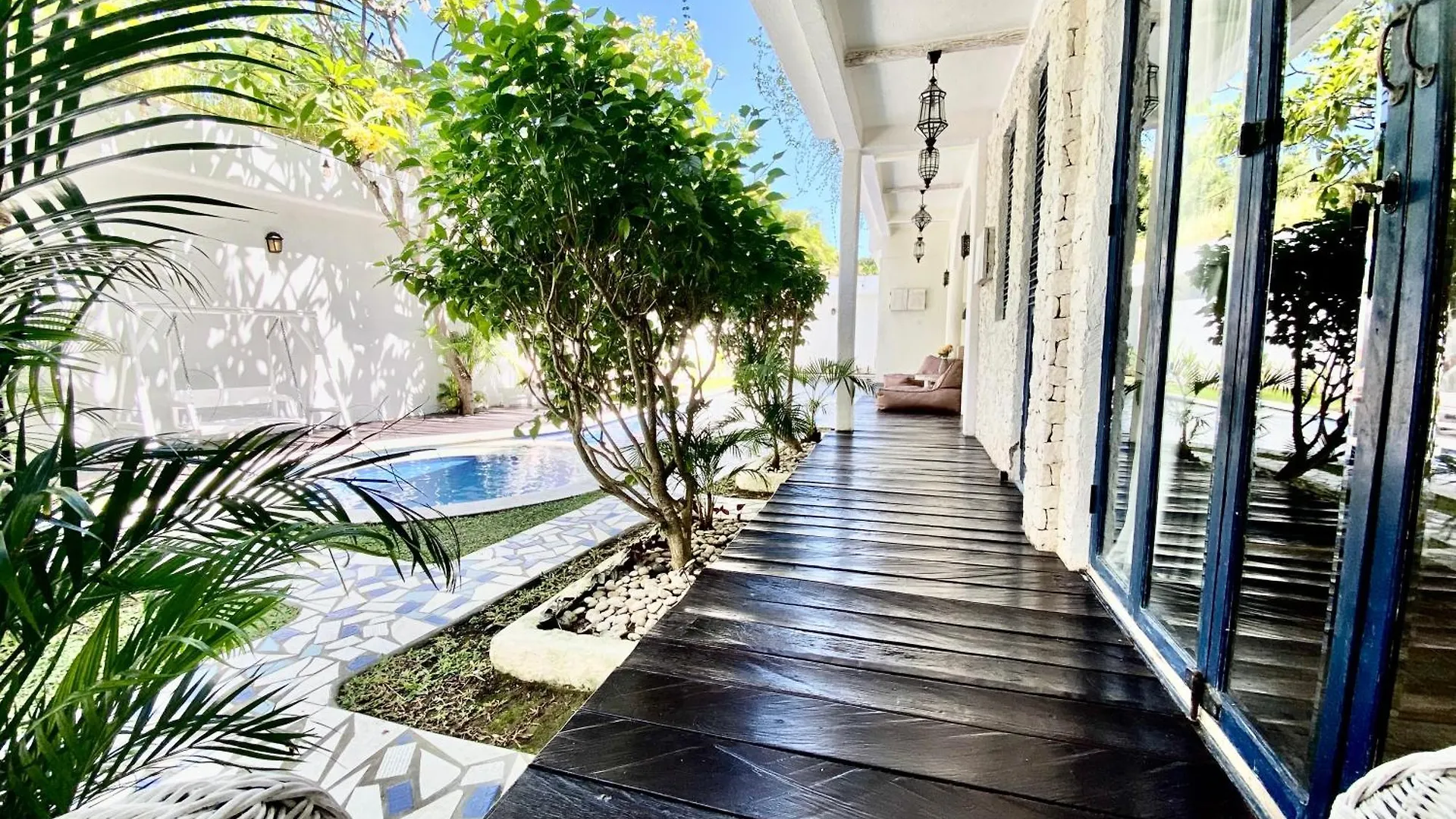 Villa Tyche Luxury 4Br Near Beach Seminyak
