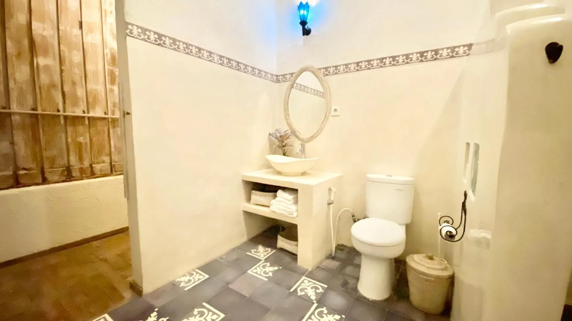 Villa Tyche Luxury 4Br Near Beach Seminyak