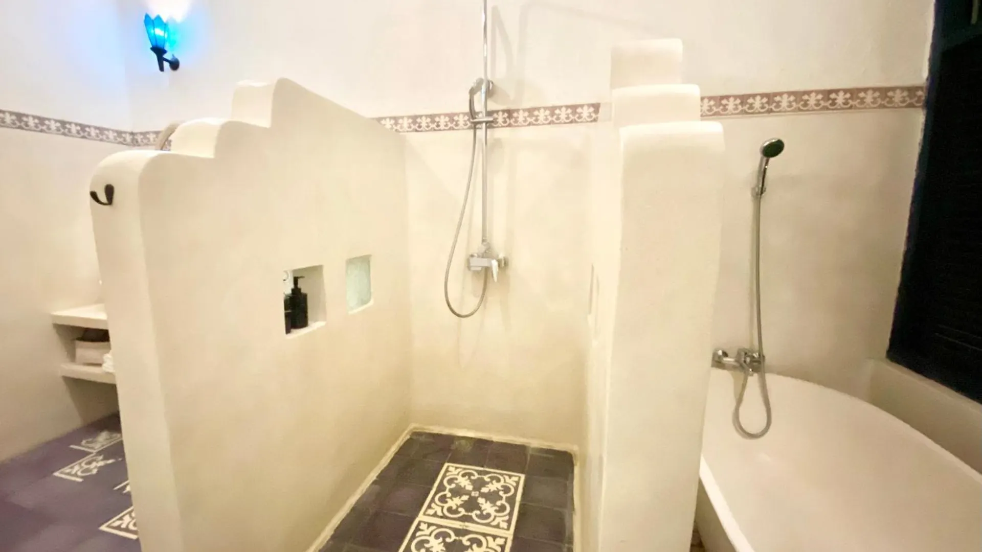 Villa Tyche Luxury 4Br Near Beach Seminyak Indonesien