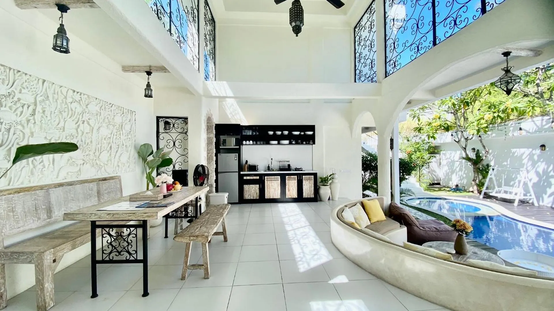 Villa Tyche Luxury 4Br Near Beach Seminyak
