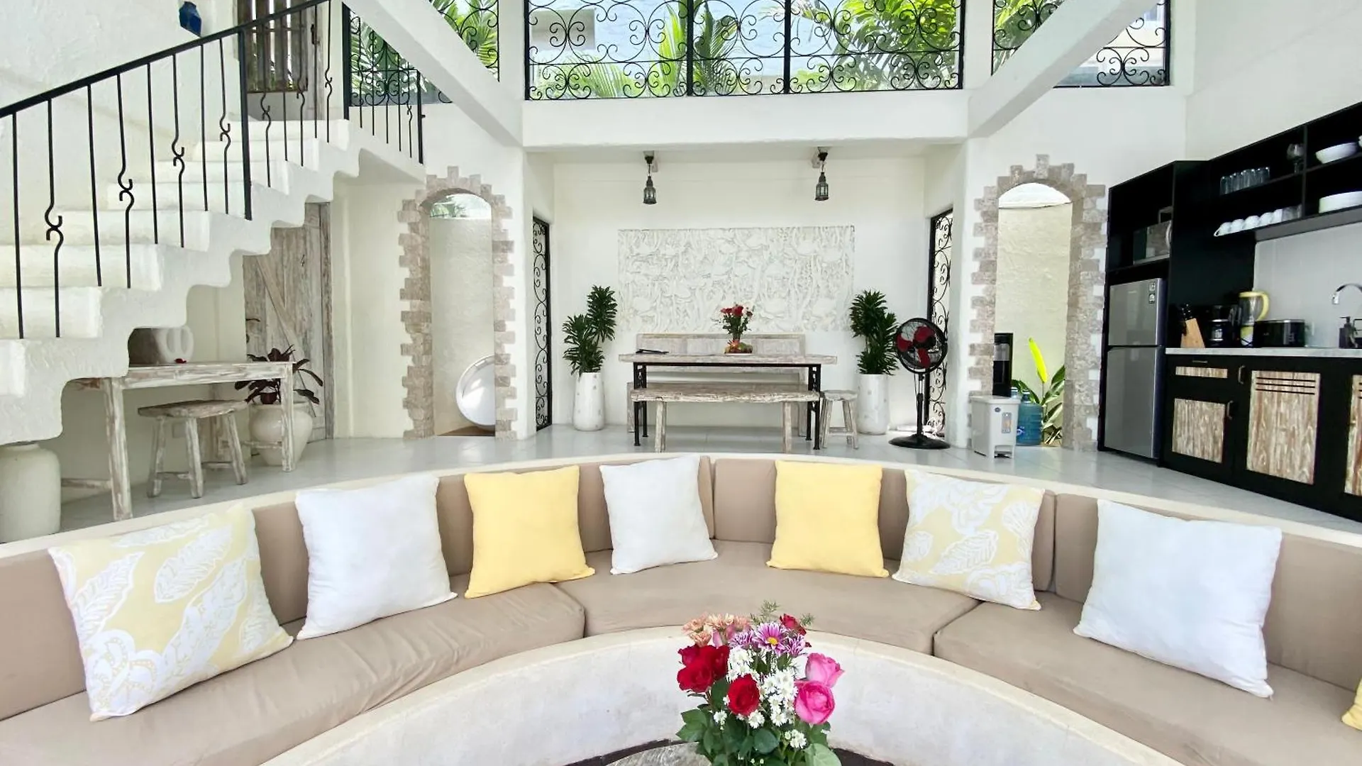 Villa Tyche Luxury 4Br Near Beach Seminyak