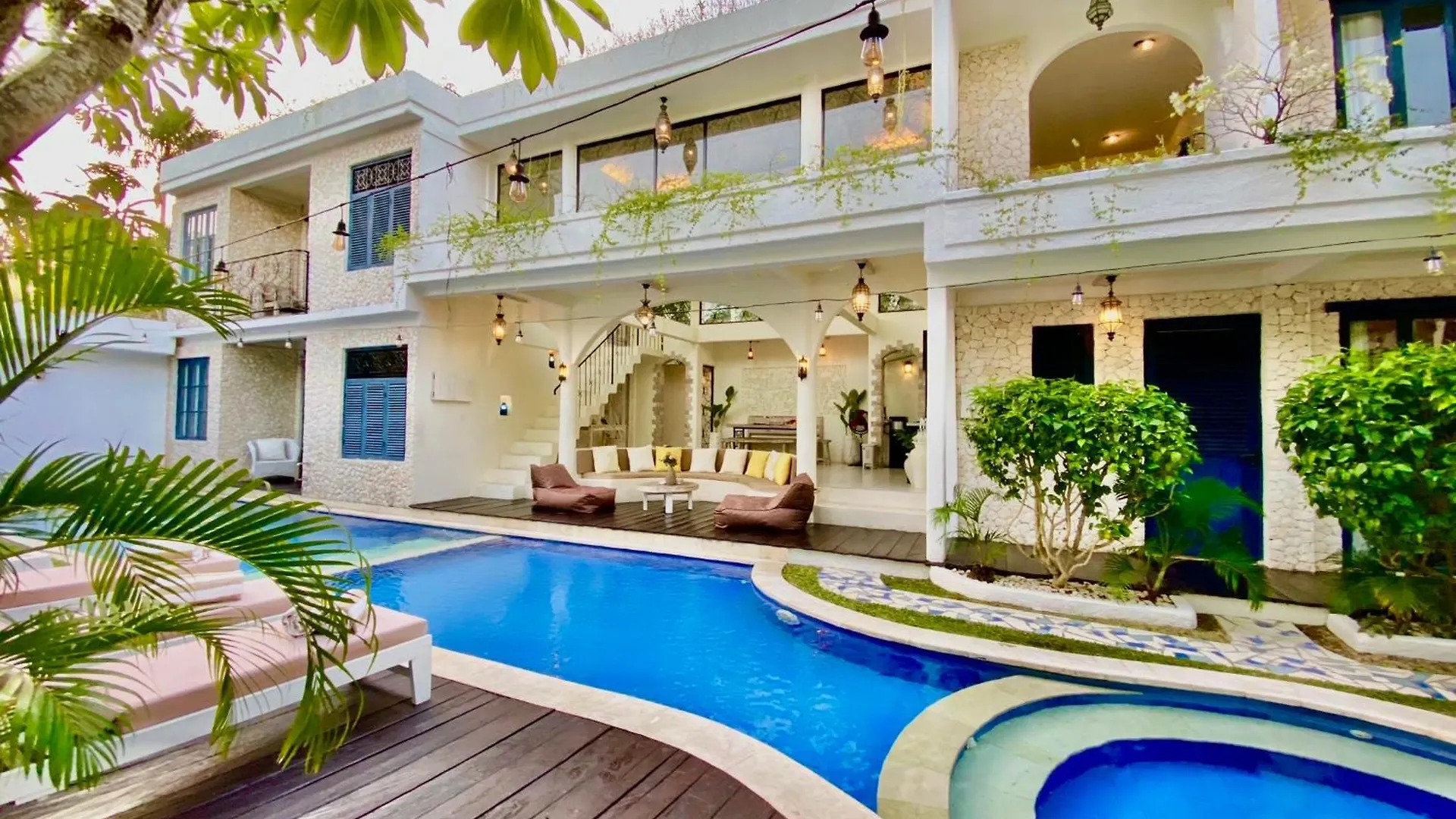 Villa Tyche Luxury 4Br Near Beach Seminyak