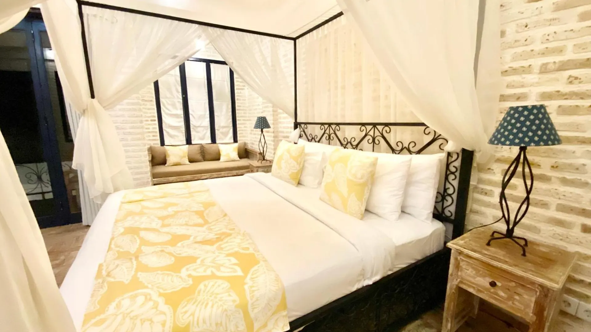 Villa Tyche Luxury 4Br Near Beach Seminyak
